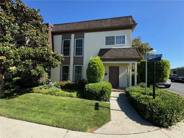 MLS: PW24136081 Condo For Sale