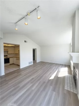 Photo #3: PW24136731 Listing 