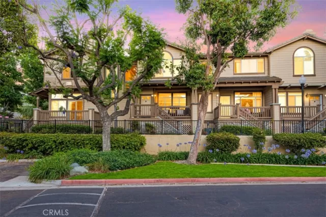 MLS: PW24140003 Condo For Sale