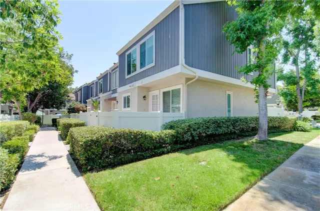 MLS: PW24142431 Condo For Sale