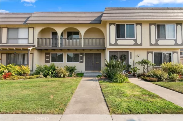 MLS: PW24146066 Condo For Sale