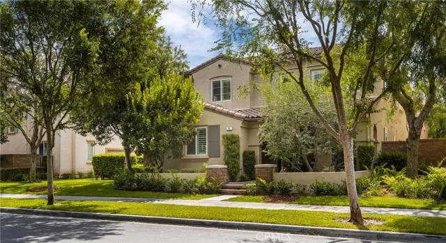 MLS: PW24161409 Condo For Sale