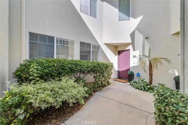 MLS: PW24162101 Condo For Sale