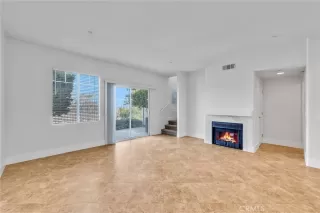 Photo #6: PW24162101 Listing