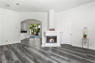 Photo #3: PW24163607 Listing