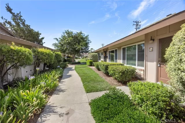 MLS: PW24163972 Condo For Sale