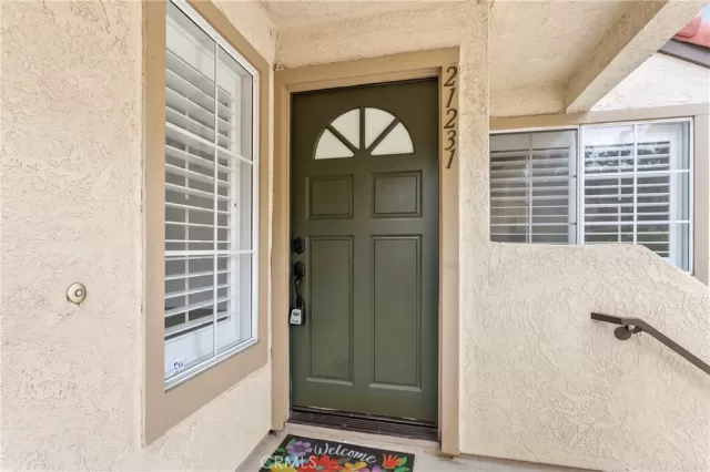 MLS: PW24164612 Condo For Sale