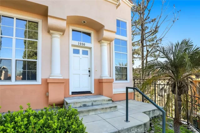 MLS: PW24175788 Condo For Sale