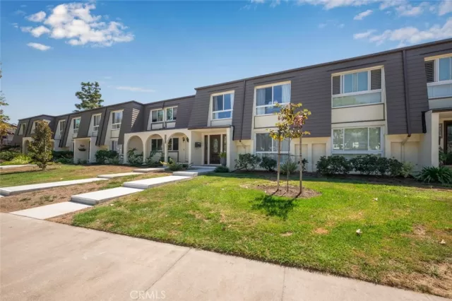 MLS: PW24188341 Condo For Sale