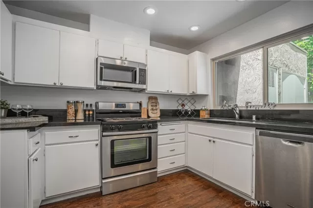 MLS: PW24189009 Condo For Sale