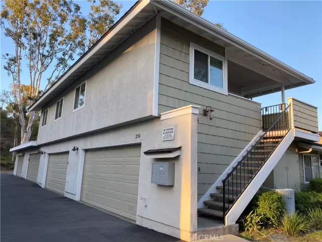 MLS: PW24190713 Condo For Sale