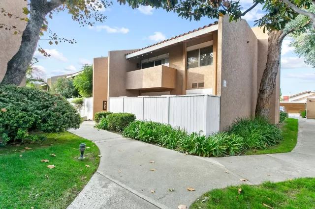 MLS: PW24205595 Condo For Sale