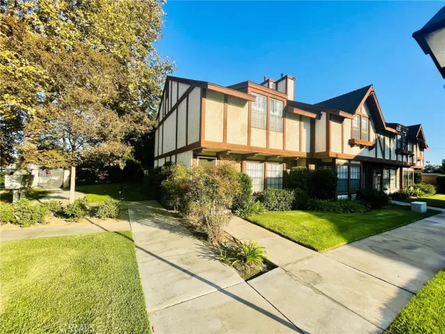 MLS: PW24212817 Condo For Sale