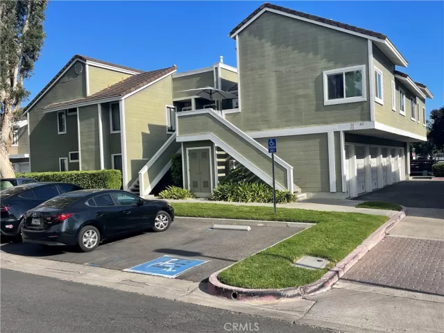 MLS: PW24214890 Condo For Sale