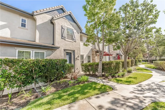 MLS: PW24222989 Condo For Sale