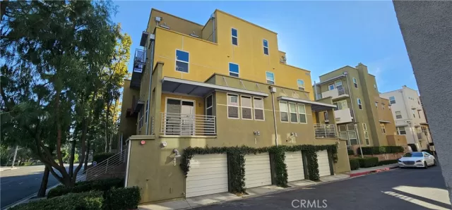 MLS: PW24231111 Condo For Sale