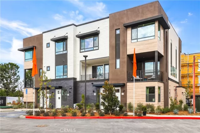 MLS: PW24231877 Condo For Sale