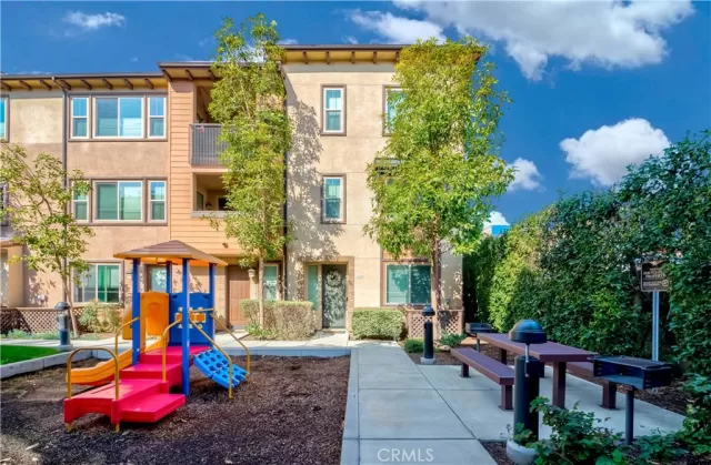 MLS: PW25004669 Condo For Sale