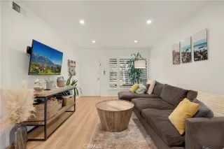 Photo #2: PW25005472 Listing 