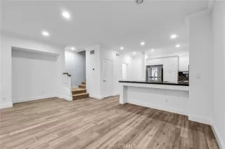 Photo #2: PW25006187 Listing 