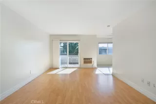 Photo #3: PW25008110 Listing