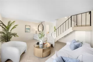 Photo #2: PW25010289 Listing 