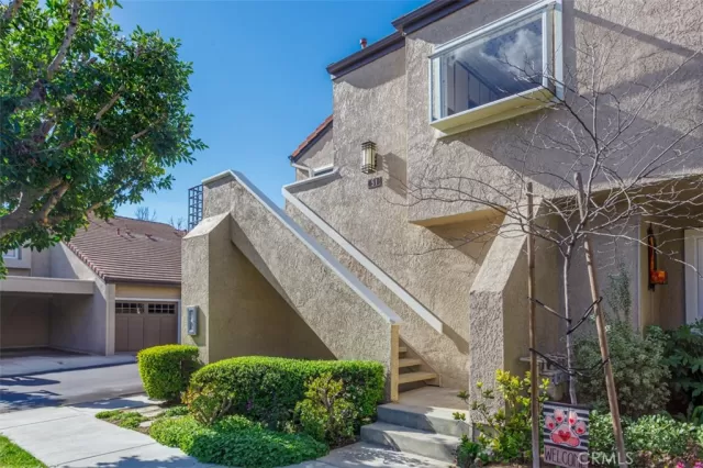 MLS: PW25012968 Condo For Sale