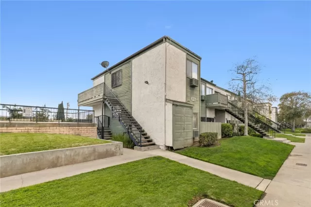 MLS: PW25013125 Condo For Sale