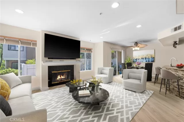 MLS: PW25013556 Condo For Sale