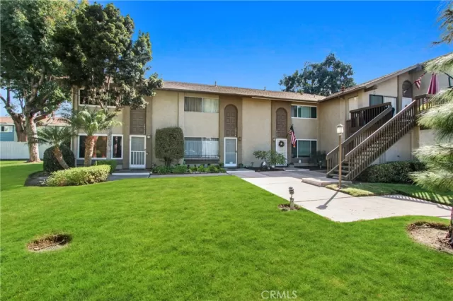 MLS: PW25013927 Condo For Sale