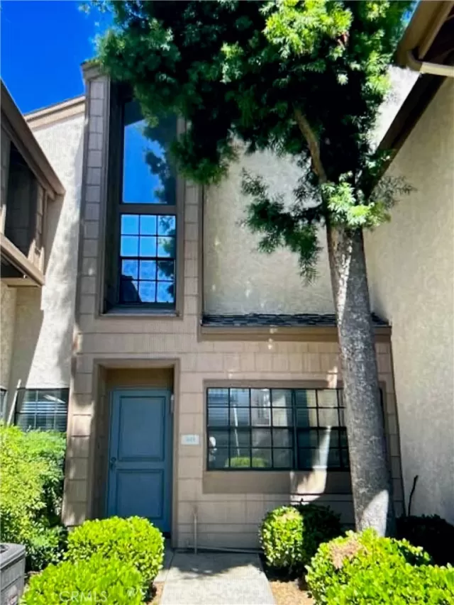 MLS: PW25014828 Condo For Sale