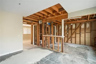 Photo #3: PW25015087 Listing 