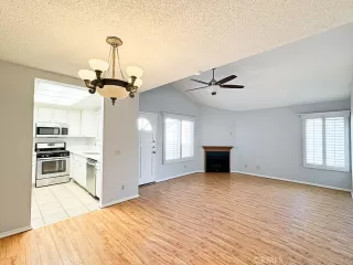 Photo #4: PW25015475 Listing