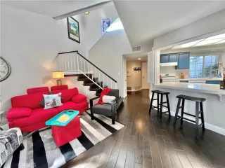 Photo #1: PW25016443 Listing