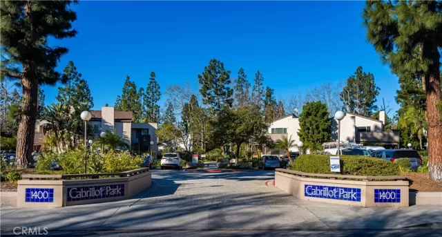 MLS: PW25018758 Condo For Sale