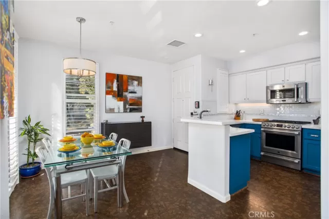 MLS: PW25019656 Condo For Sale