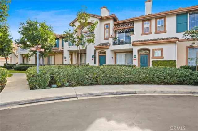 MLS: PW25020984 Condo For Sale