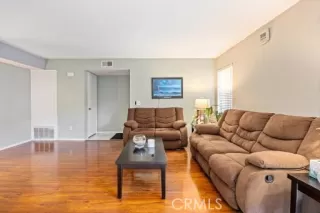 Photo #4: PW25021611 Listing 