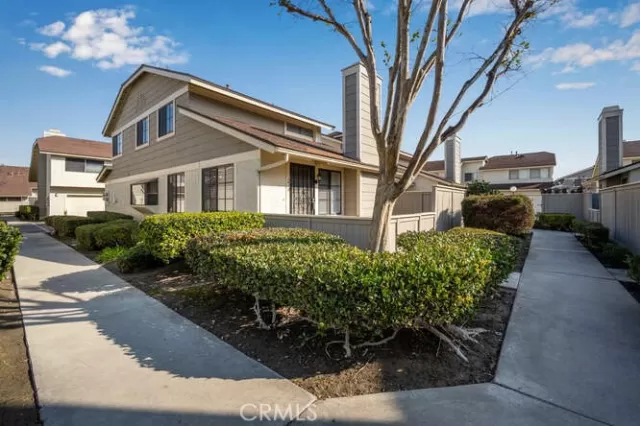 MLS: PW25022296 Condo For Sale