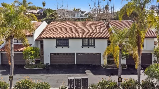 MLS: PW25034727 Condo For Sale