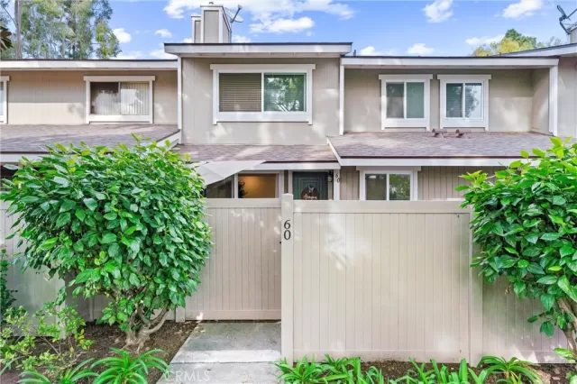 MLS: PW25035185 Condo For Sale