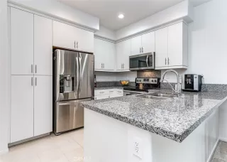 Photo #1: PW25035406 Listing