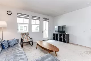 Photo #3: PW25035406 Listing