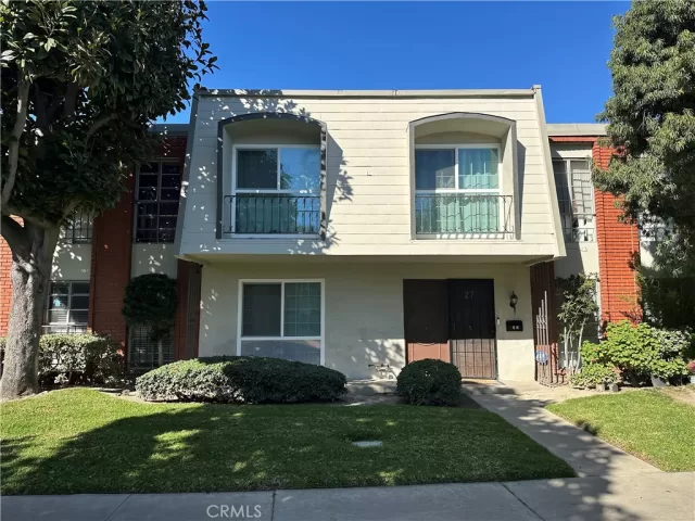 MLS: PW25040284 Condo For Sale