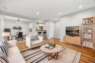 Photo #1: PW25041301 Listing 