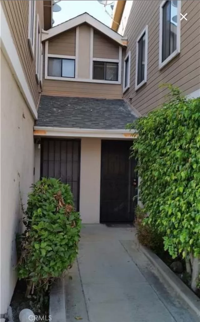 MLS: PW25041946 Condo For Sale