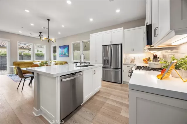 MLS: PW25042219 Condo For Sale