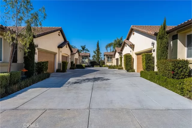 MLS: PW25043385 Condo For Sale