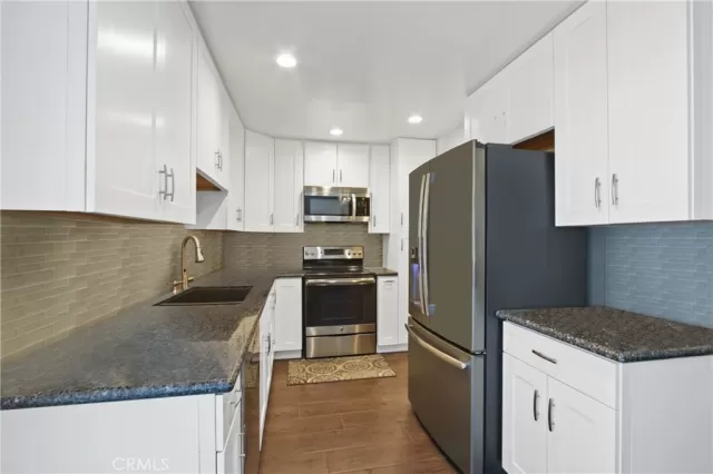 MLS: PW25044634 Condo For Sale