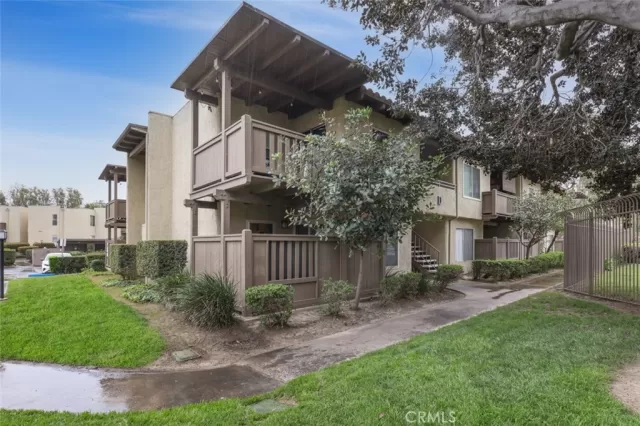 MLS: PW25049891 Condo For Sale